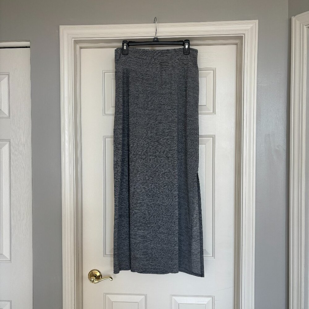 AB Studio Women's Knit Long Skirt